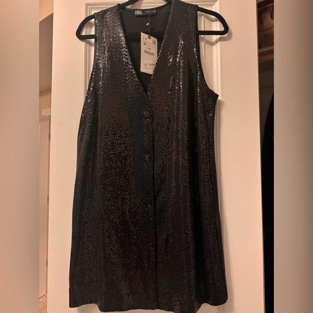 Black sequins dress